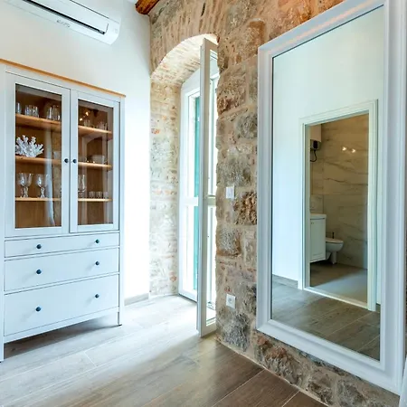 Marasovic & Deluxe Lägenhet Split