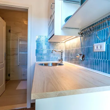 Marasovic & Deluxe شقة سبليت